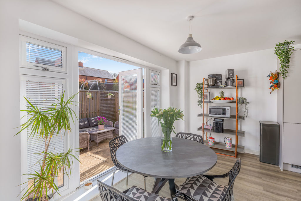 Henge Close Adderbury